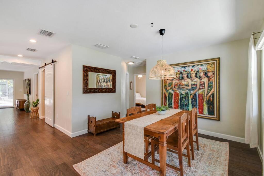 Luxury In The Heart Of South & Pool! Tampa