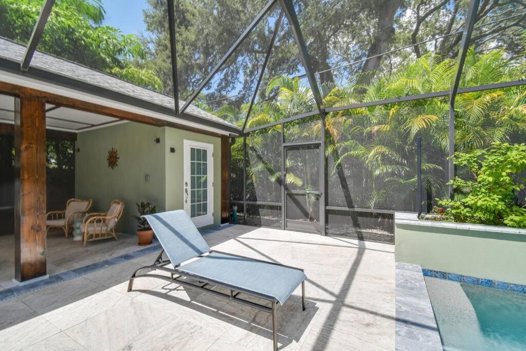 Luxury In The Heart Of South & Pool! Holiday home